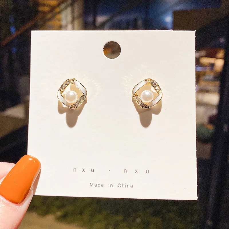 62 hollow square pearl-333