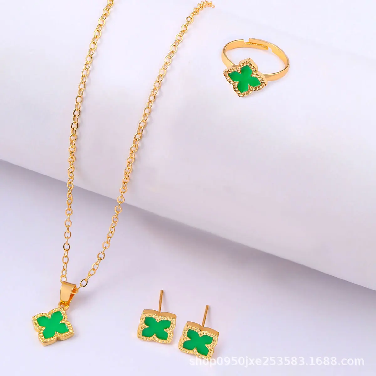 Dripping oil green-291