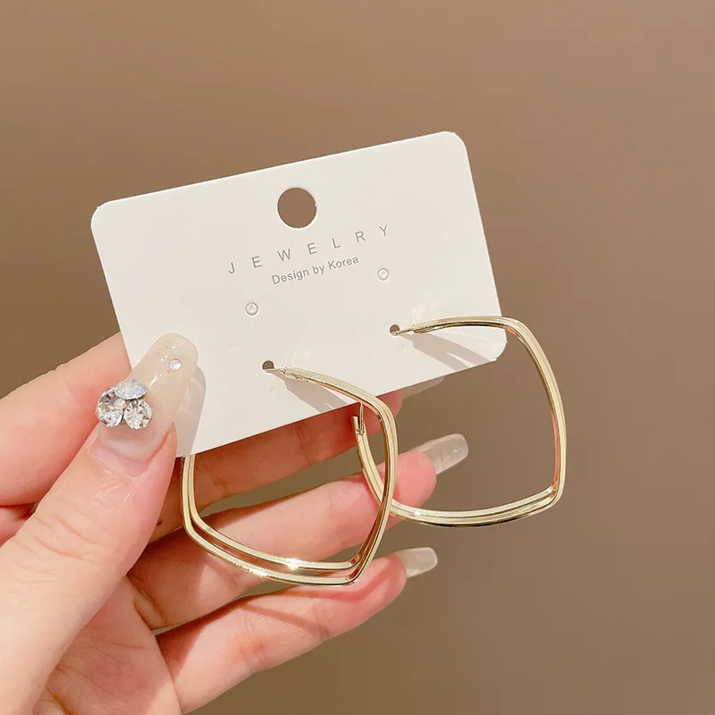 75 hollow square earrings-gold-333