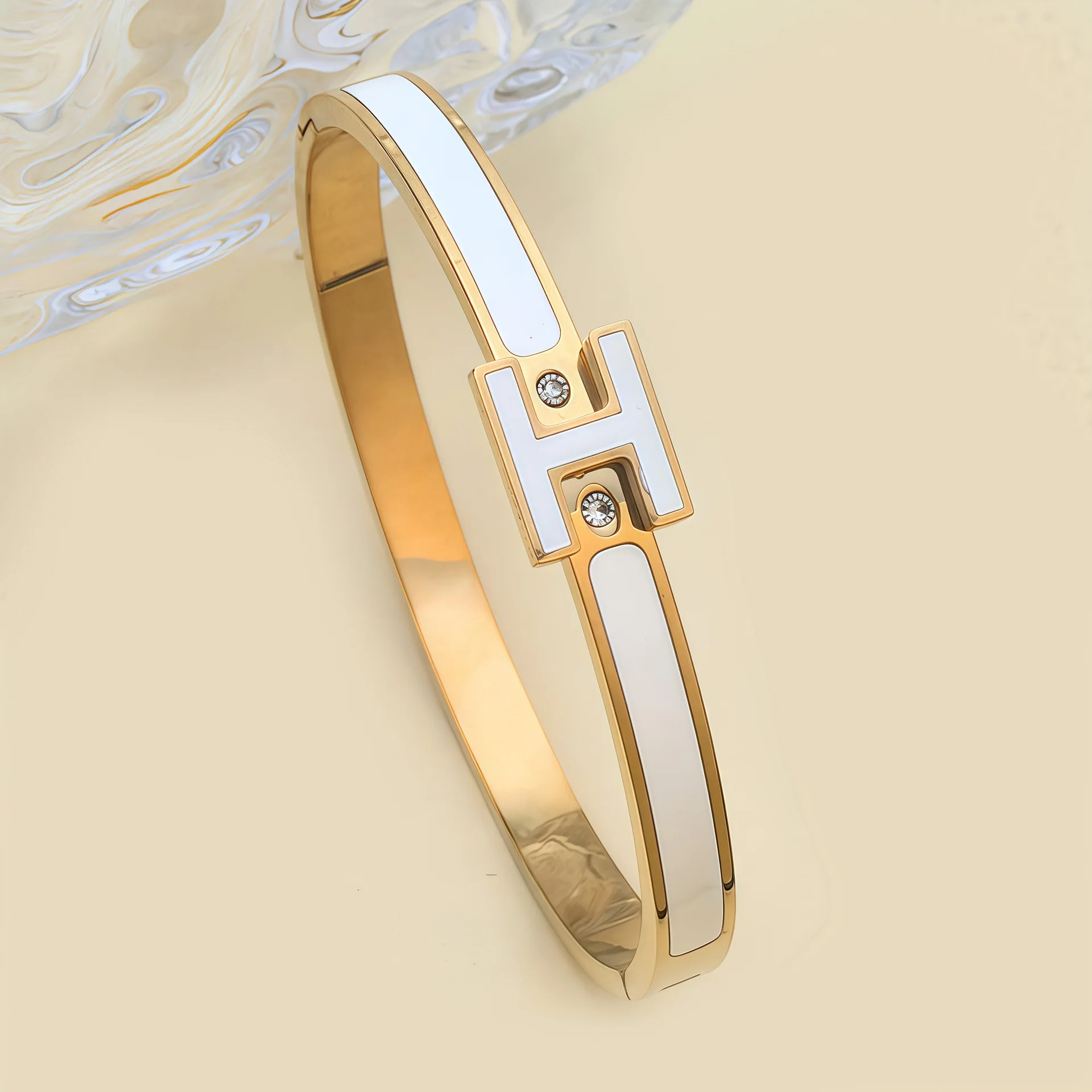 Gold white h bracelet-177